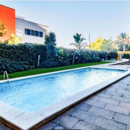 Espectacular Piso Cerca De La Playa Appartamento Sant Adrià de Besòs Esterno foto