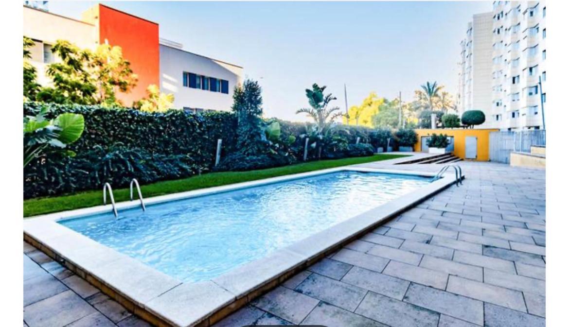 Espectacular Piso Cerca De La Playa Appartamento Sant Adrià de Besòs Esterno foto